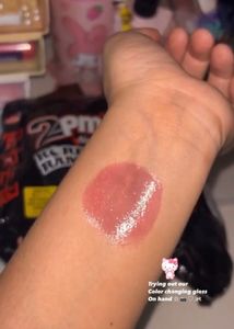 Color Changing Lip Gloss