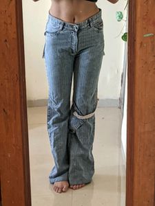 ON SALE Unique Botcut Jeans 👖✨