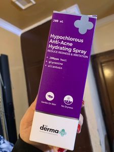The Derma Co Anti Acne Hydrating Spray