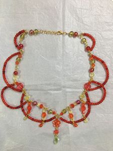 Fairy Red &amp; Green Beaded Loop Necklace