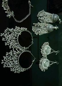 Silver Earrings Set