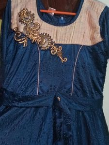 Elegant Navy Blue Evening Gown