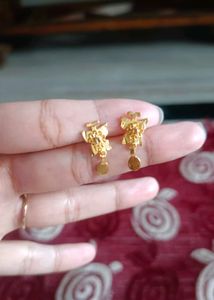 Gold-toned Floral Design Earrings