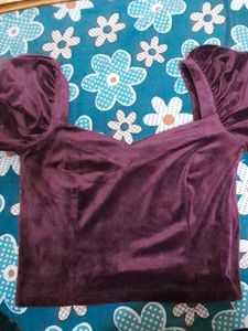 Women Burgundy Sweetheart Neck Top