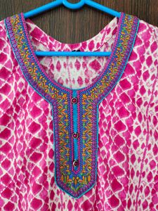 Sleeveless Pink Kurti With Beautiful Neck Detailin