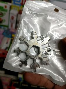 Snowflake Tool (18in1)