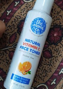 🎉The Moms Co. Natural Vitamin C Face Toner Sealed🎉
