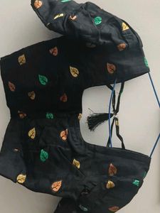 Elegant Black Leaf Print Blouse