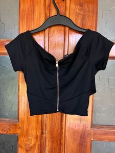 Bebe Crop Top