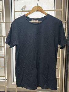 Zara Essentials Black T-Shirt