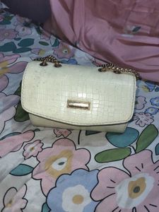 Women White Beauty Slingbag