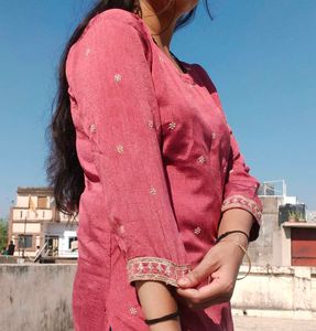 Elegant Pink Floral Kurta