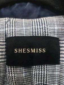 Unisex Trench Coat - Elegant Style