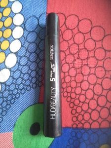 Huda Beauty 5 In 1 Matte Lipstick