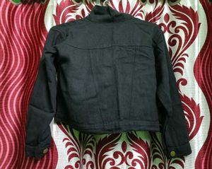 Women&#39;s Half Sleeved Crop Jacket