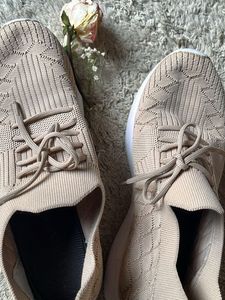 TRASE Casual Sneakers 👟👌