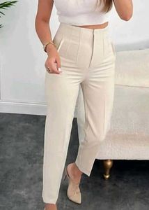 High Waist off white Pant