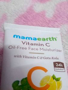 this is mamaearth, vitamin c, oli free face moistu