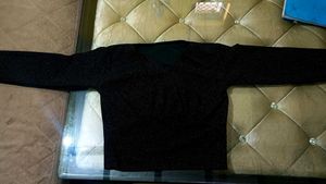Black V-Neck Long Sleeve Top