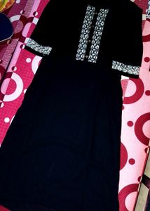 It's Black Kurti