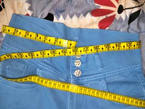 Stylish Blue Denim Skinny Jeans for Women