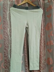 BEIGE TROUSER/JEGGING FOR WOMEN🧎‍♀️