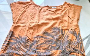 Beautiful Tropical Print Crop Top