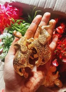 Elephants Statue