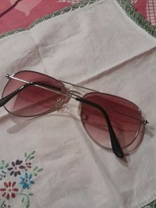 Aviator Sunglasses - Stylish Pink Tint