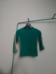 SHEIN Green Ribbed Top