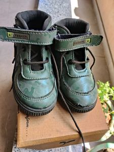 Girl Shoe
