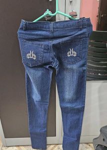 Women&#39;s Jeans