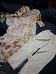 Floral Print Kurta Set m size