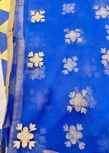 Blue Dupatta With Laggi