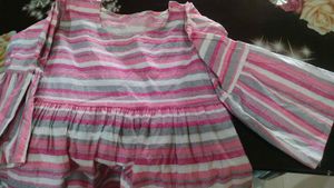 🌸🩷Striped Summer Top🌷