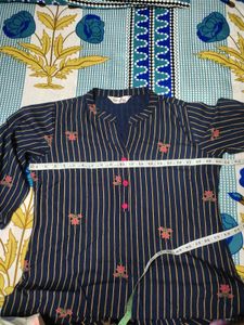 Meeranshi Striped Floral Kurti