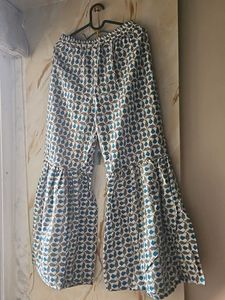 Printed sharara Pants and white combination set