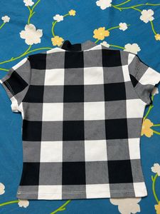 SHEIN Black And White Plaid Short Sleeve Top With High Neck Size S