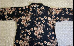 Mid Length Sleeve Black Top