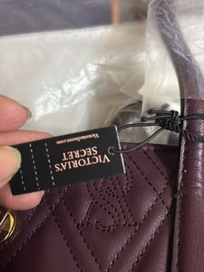 Fixed Price Brand New VS Logo Tote