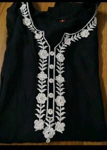 Elegant Black Embroidered Kurta