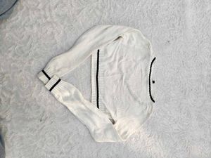 H&amp;M Cream Cropped Sweater