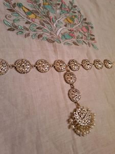 Beautiful Maatha Patti With Maang Teeka Set