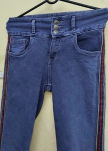 women highstar jeans casual wear , size 30.