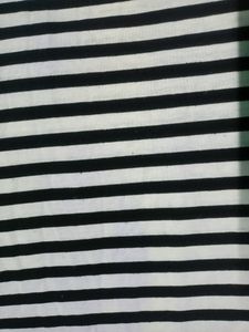 Casual Sleeveless Self Design Woman B&amp;W Top