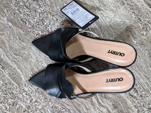 Black Pencil Heels 👠