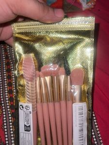 8 Piece Make up brush Set Brand New