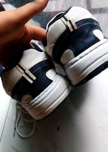 Hitcolus White &amp; Blue Sneakers