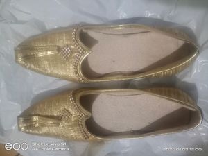 Golden Ethanic  Mojri