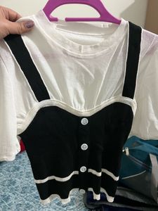 Chic Black &amp; White Mini top koriean style